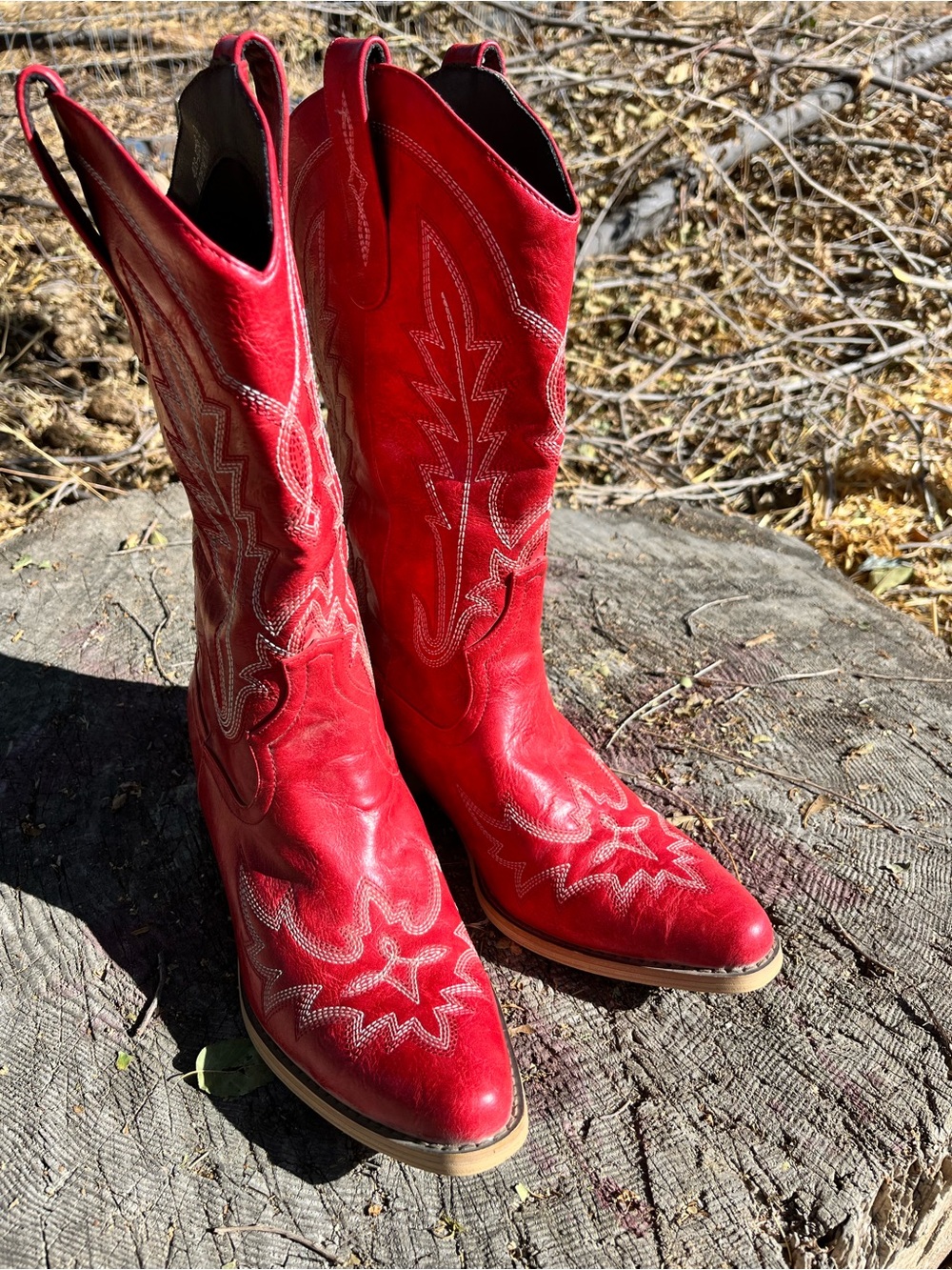 Red Western Cowboy Boots - Classic Stitch Detail